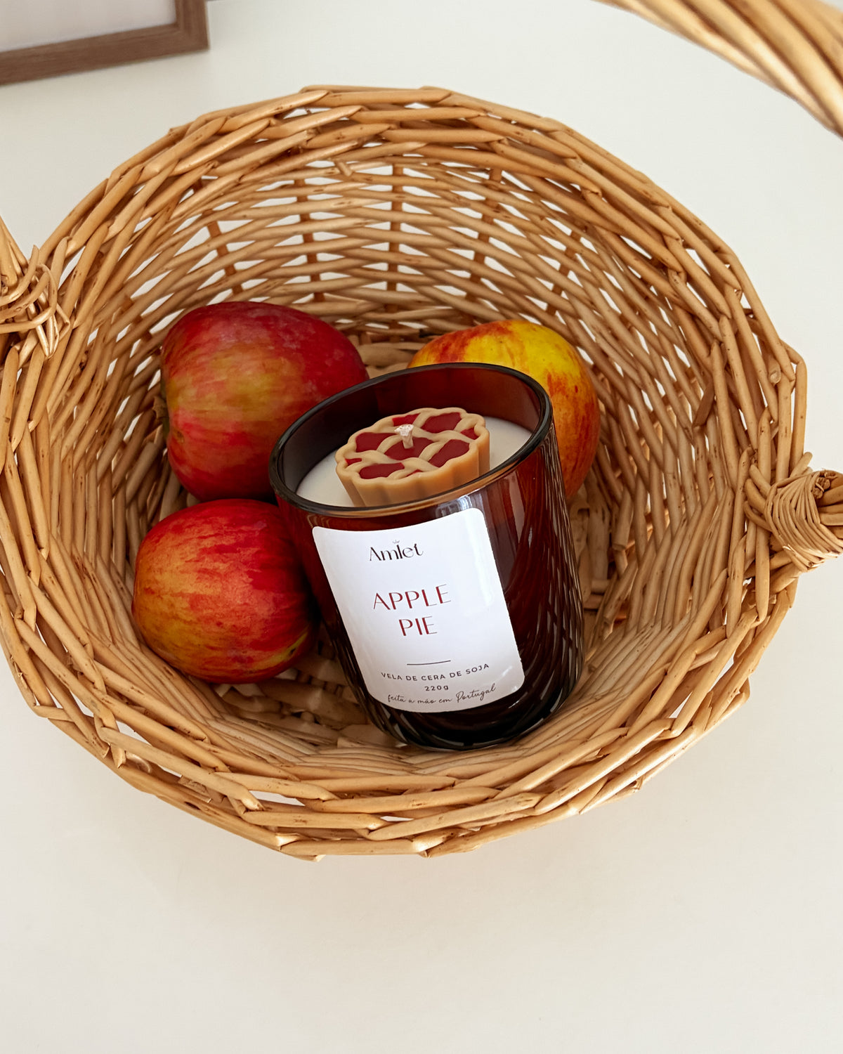 VELA APPLE PIE